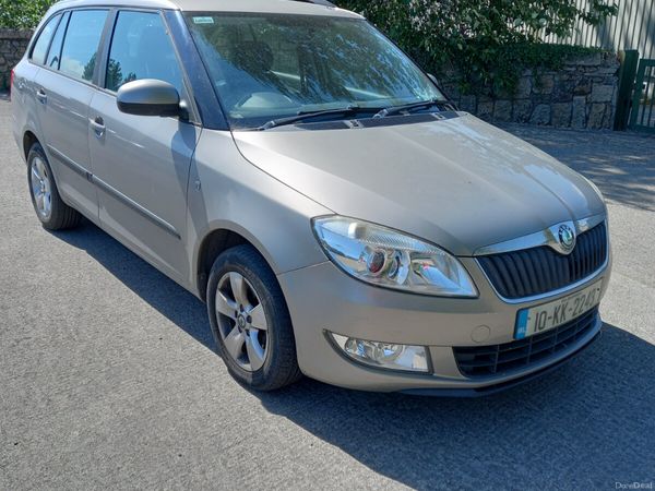 Skoda Fabia Estate/Jeep, Petrol, 2010, Beige