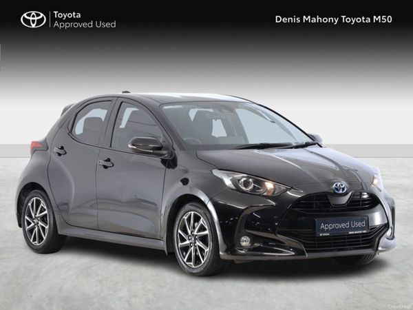 Toyota Yaris Hatchback, Petrol Hybrid, 2023, Black