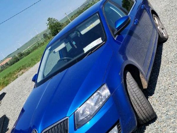 Skoda Octavia Saloon, Diesel, 2015, Blue