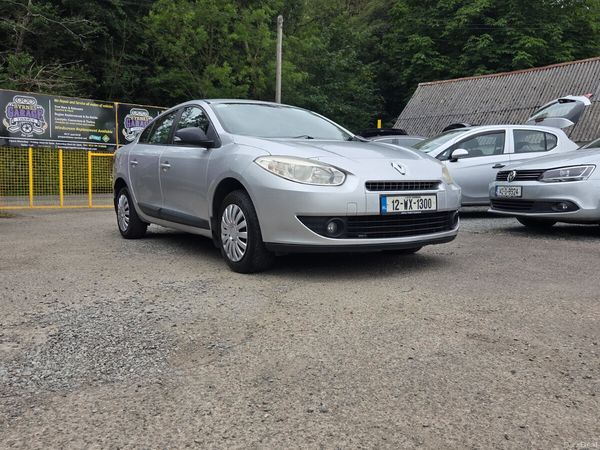Renault Fluence Saloon, Diesel, 2012, Silver