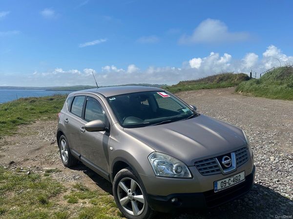 Nissan Qashqai Hatchback, Diesel, 2009, Brown