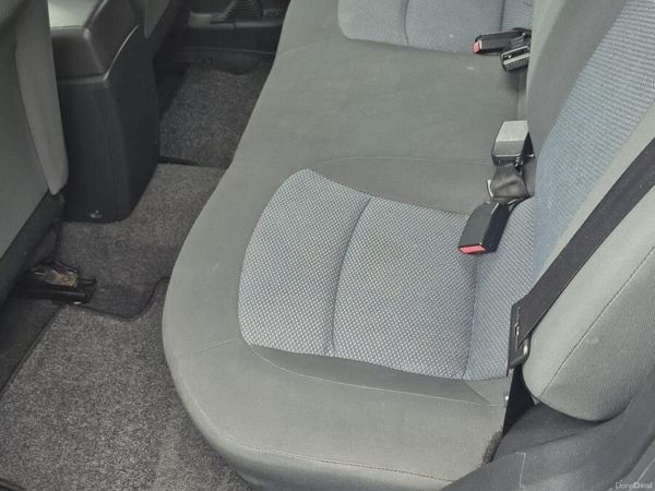 Nissan Qashqai Hatchback, Diesel, 2012, Silver