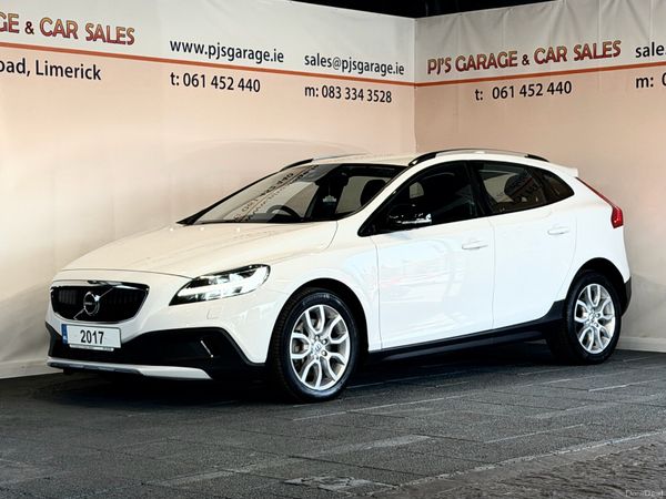 Volvo V40 Hatchback, Diesel, 2017, White