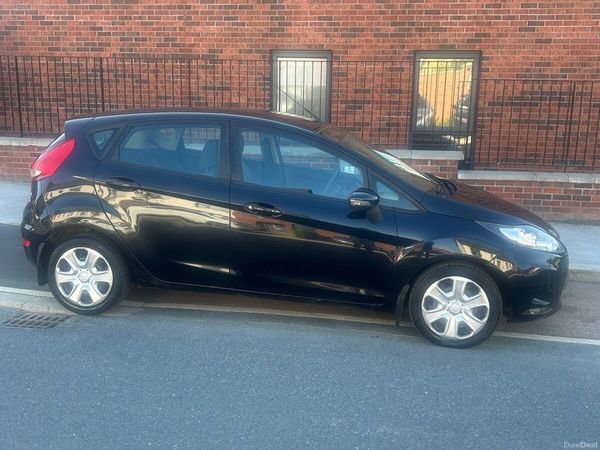 Ford Fiesta Hatchback, Diesel, 2009, Black
