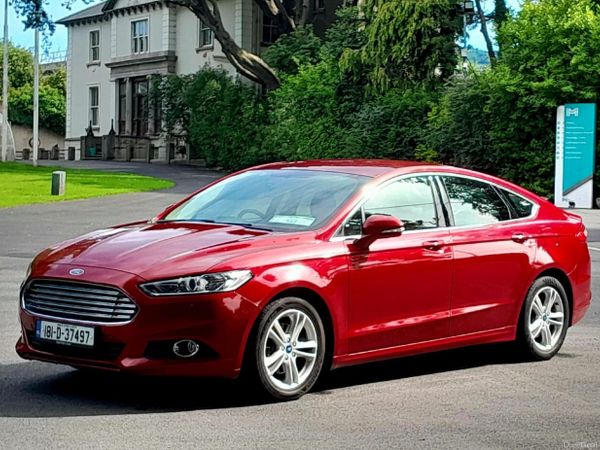 Ford Mondeo Hatchback, Diesel, 2018, Red