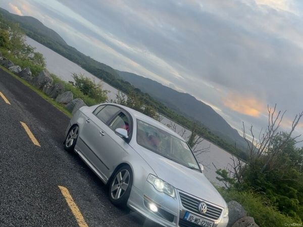 Volkswagen Passat Saloon, Diesel, 2010, Silver
