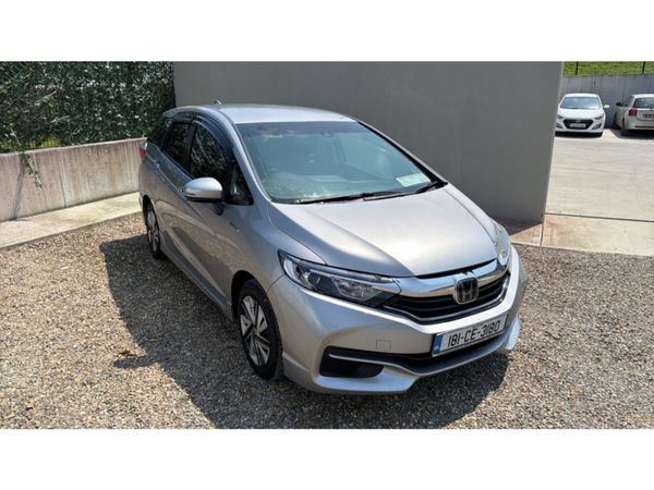 Honda Shuttle MPV, Petrol Hybrid, 2018, Silver