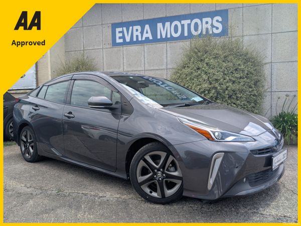 Toyota Prius Saloon, Petrol Hybrid, 2021, Grey