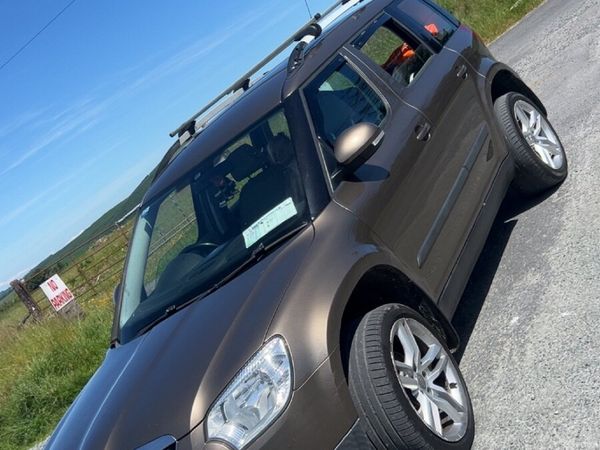 Skoda Yeti SUV, Diesel, 2010, Brown