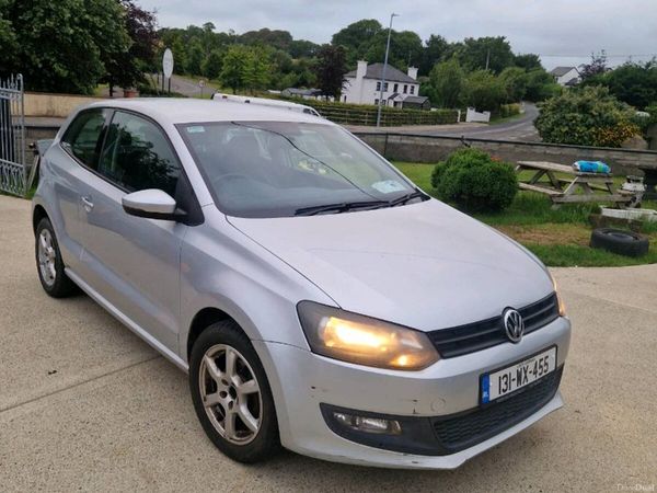 Volkswagen Polo Hatchback, Petrol, 2013, Silver