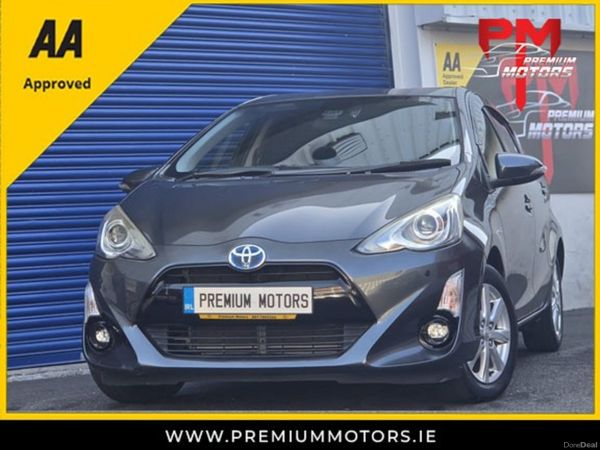 Toyota Aqua Hatchback, Petrol Hybrid, 2016, Grey