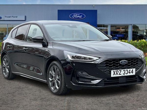 Ford Focus Hatchback, Petrol Hybrid, 2025, Black