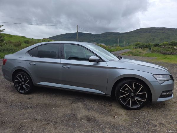 Skoda Superb Saloon, Diesel, 2021, Grey