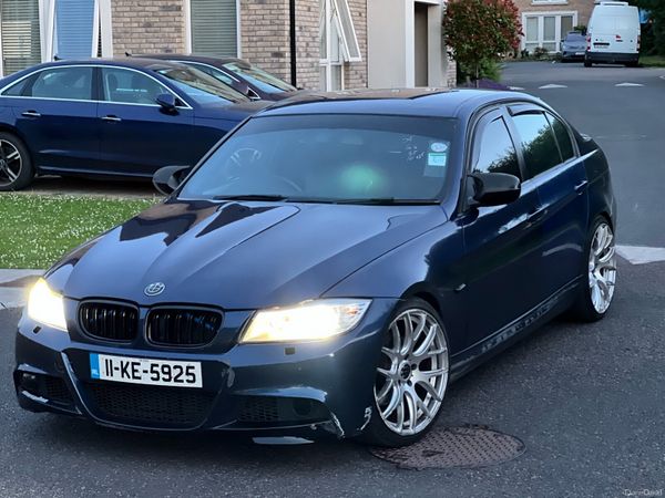 BMW 3-Series Saloon, Diesel, 2011, Blue