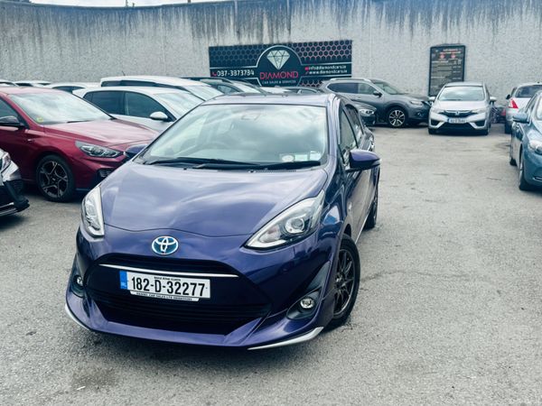 Toyota Aqua Hatchback, Petrol Hybrid, 2018, Purple