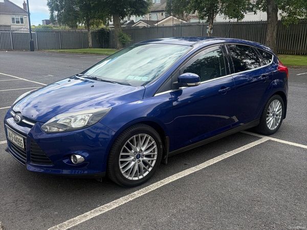 Ford Focus Hatchback, Petrol, 2014, Blue