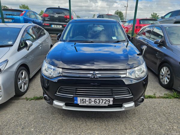 Mitsubishi Outlander SUV, Petrol Hybrid, 2015, Black