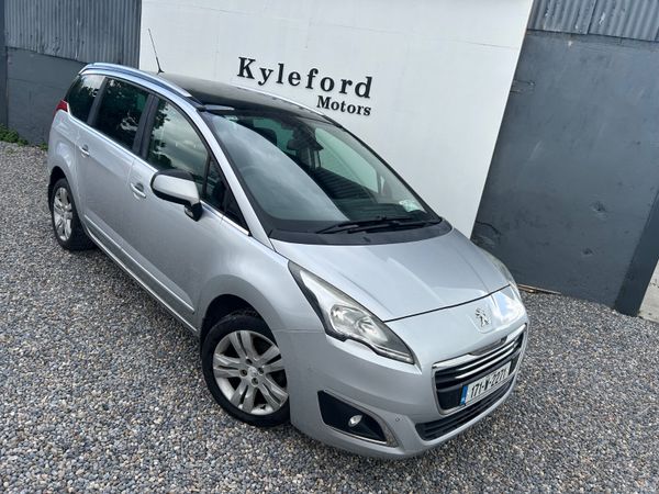 Peugeot 5008 MPV, Diesel, 2017, Grey