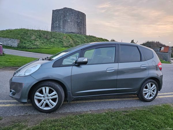 Honda Jazz Hatchback, Petrol, 2013, Grey