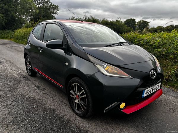 Toyota Aygo Hatchback, Petrol, 2016, Grey