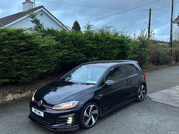 Volkswagen Golf Estate, Petrol, 2018, Black