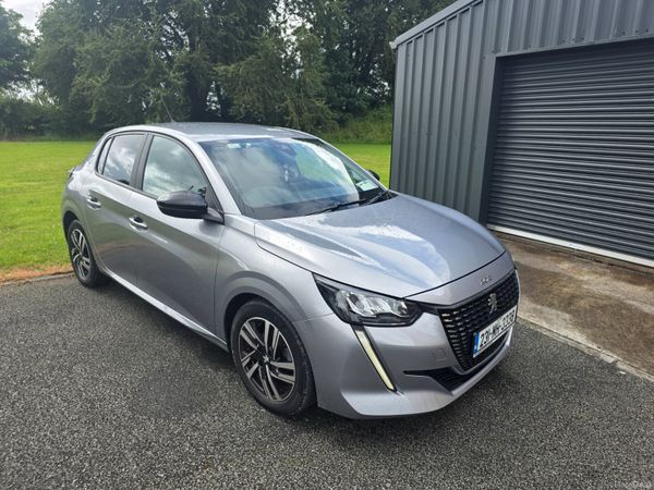 Peugeot 208 Hatchback, Petrol, 2023, Grey
