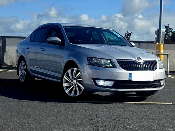 Skoda Octavia Hatchback, Diesel, 2014, Silver