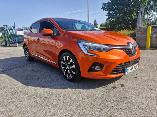 Renault Clio Hatchback, Diesel, 2020, Orange