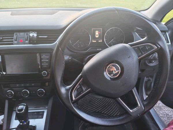Skoda Octavia Hatchback, Diesel, 2016, Silver