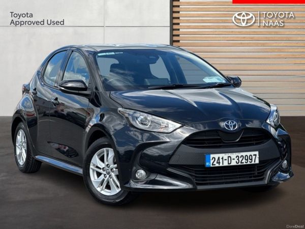 Toyota Yaris Hatchback, Petrol, 2024, Black