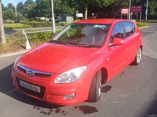 Hyundai i30 Hatchback, Diesel, 2008, Red
