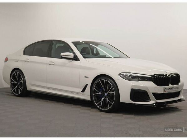 BMW 5-Series Saloon, Petrol Hybrid, 2022, White