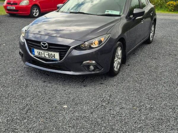 Mazda Mazda3 Hatchback, Diesel, 2014, Grey