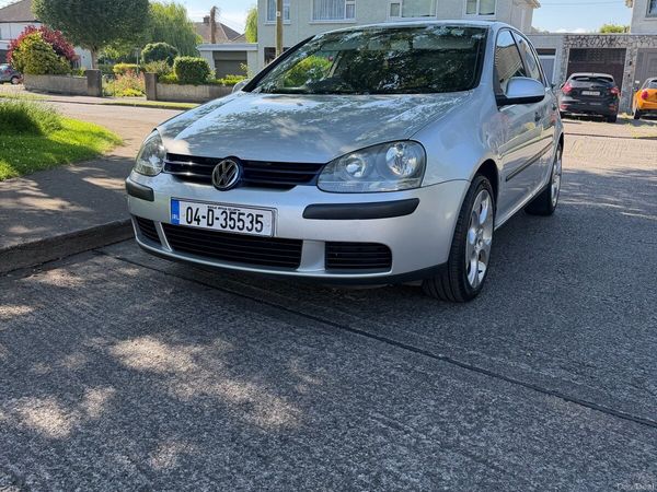 Volkswagen Golf Hatchback, Petrol, 2004, Silver