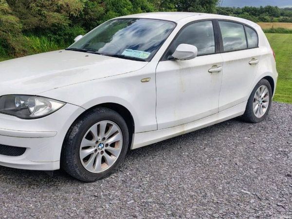 BMW 1-Series Hatchback, Petrol, 2010, White