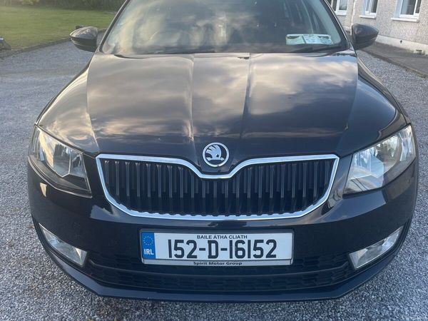 Skoda Octavia Estate, Petrol, 2015, Black