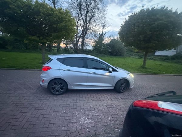Ford Fiesta Hatchback, Petrol, 2019, Grey