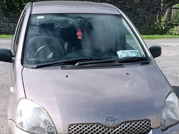 Toyota Yaris Hatchback, Petrol, 2003, Grey