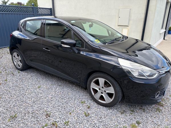 Renault Clio Hatchback, Petrol, 2014, Black