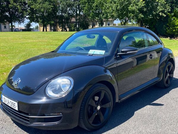 Volkswagen Beetle Hatchback, Petrol, 2013, Black