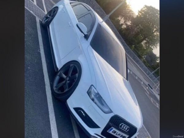 Audi A4 Saloon, Diesel, 2013, White
