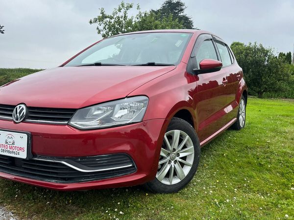 Volkswagen Polo Hatchback, Petrol, 2015, Red