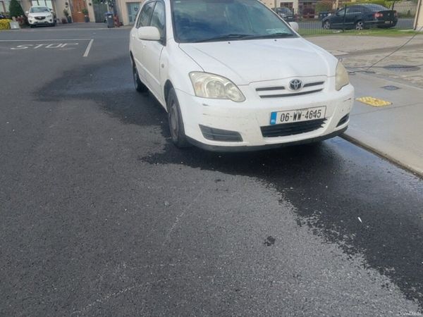 Toyota Corolla Hatchback, Diesel, 2006, White