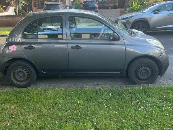 Nissan Micra Hatchback, Petrol, 2004, Grey