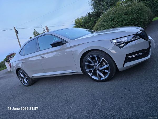 Skoda Superb Hatchback, Petrol Plug-in Hybrid, 2021, Grey