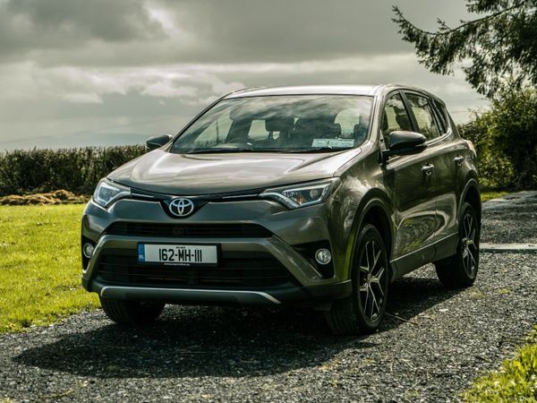 Toyota RAV4 SUV, Diesel, 2016, Bronze