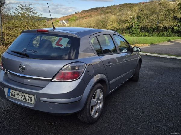 Vauxhall Astra Hatchback, Petrol, 2008, Silver