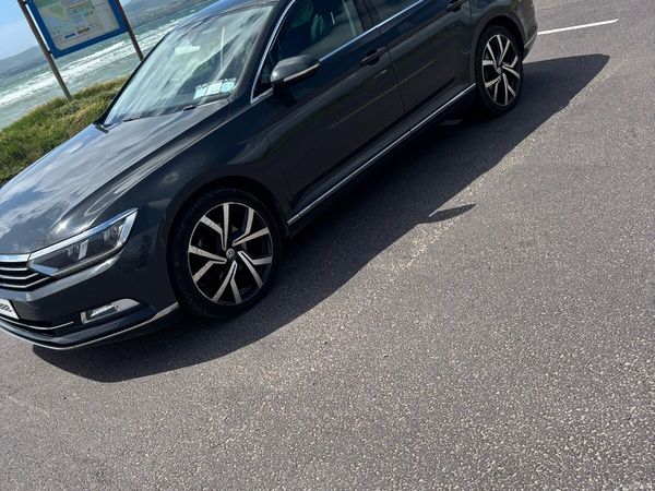 Volkswagen Passat Saloon, Diesel, 2017, Grey