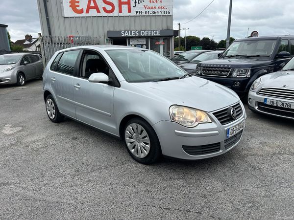 Volkswagen Polo Hatchback, Petrol, 2008, Silver