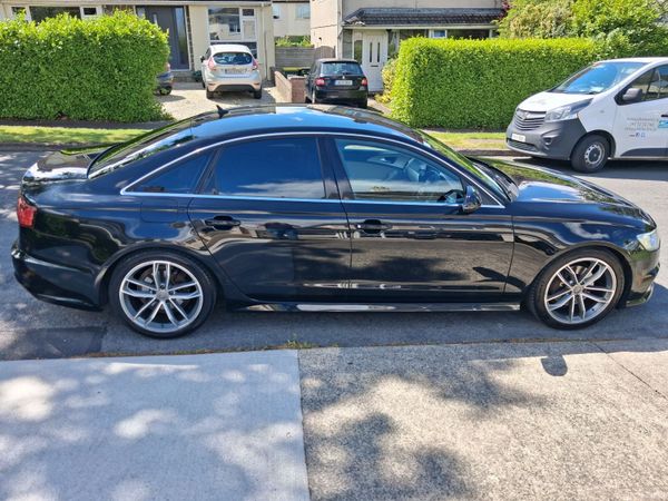 Audi A6 Saloon, Diesel, 2018, Black